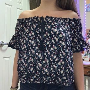 American Eagle Top